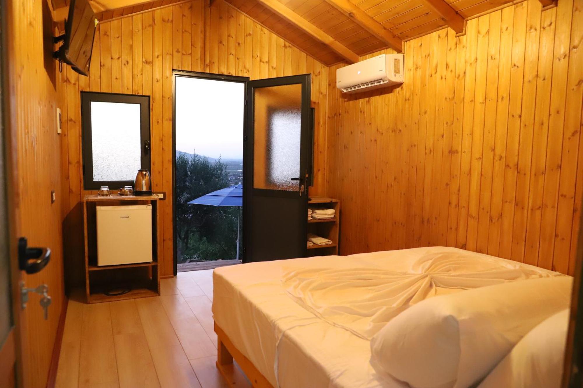 Bujtina Musta Berat Exterior foto