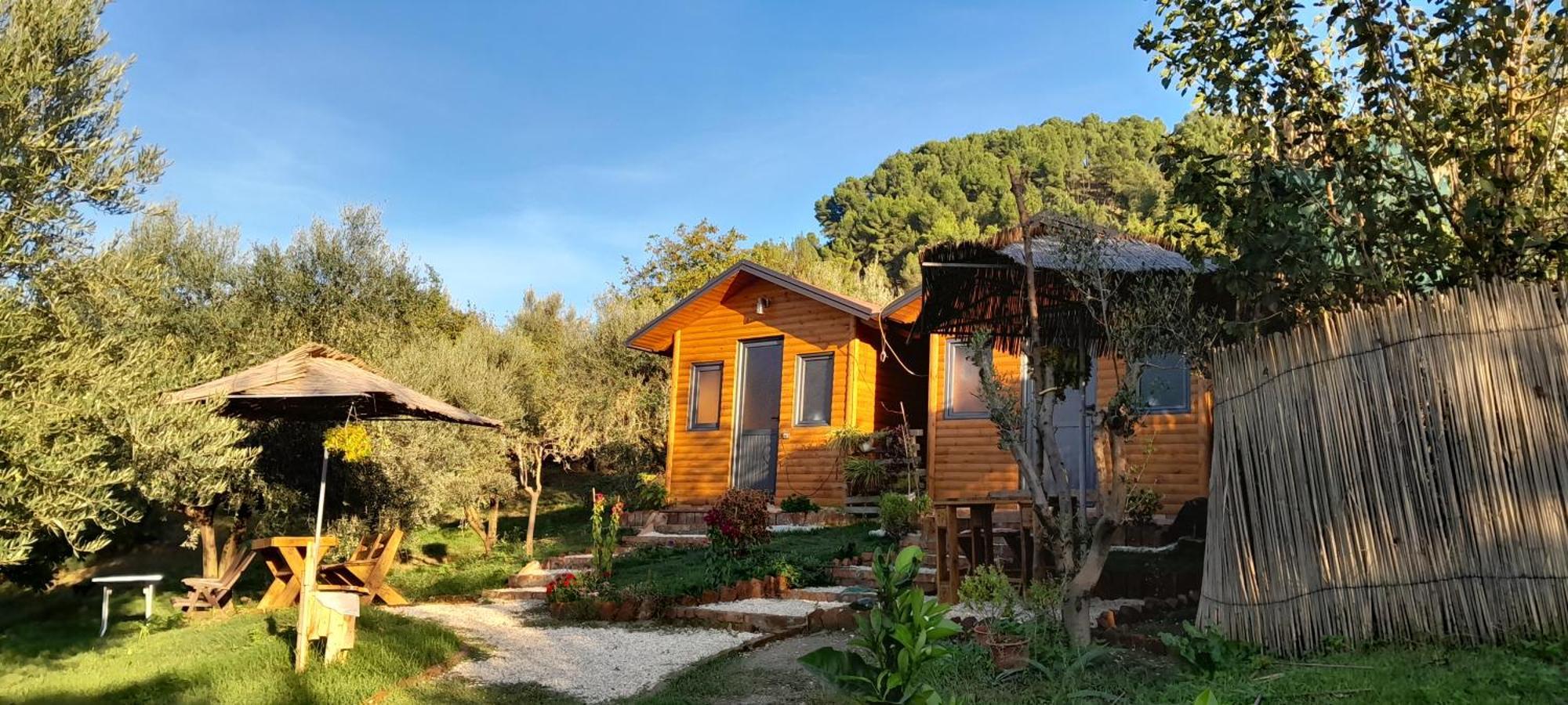 Bujtina Musta Berat Exterior foto